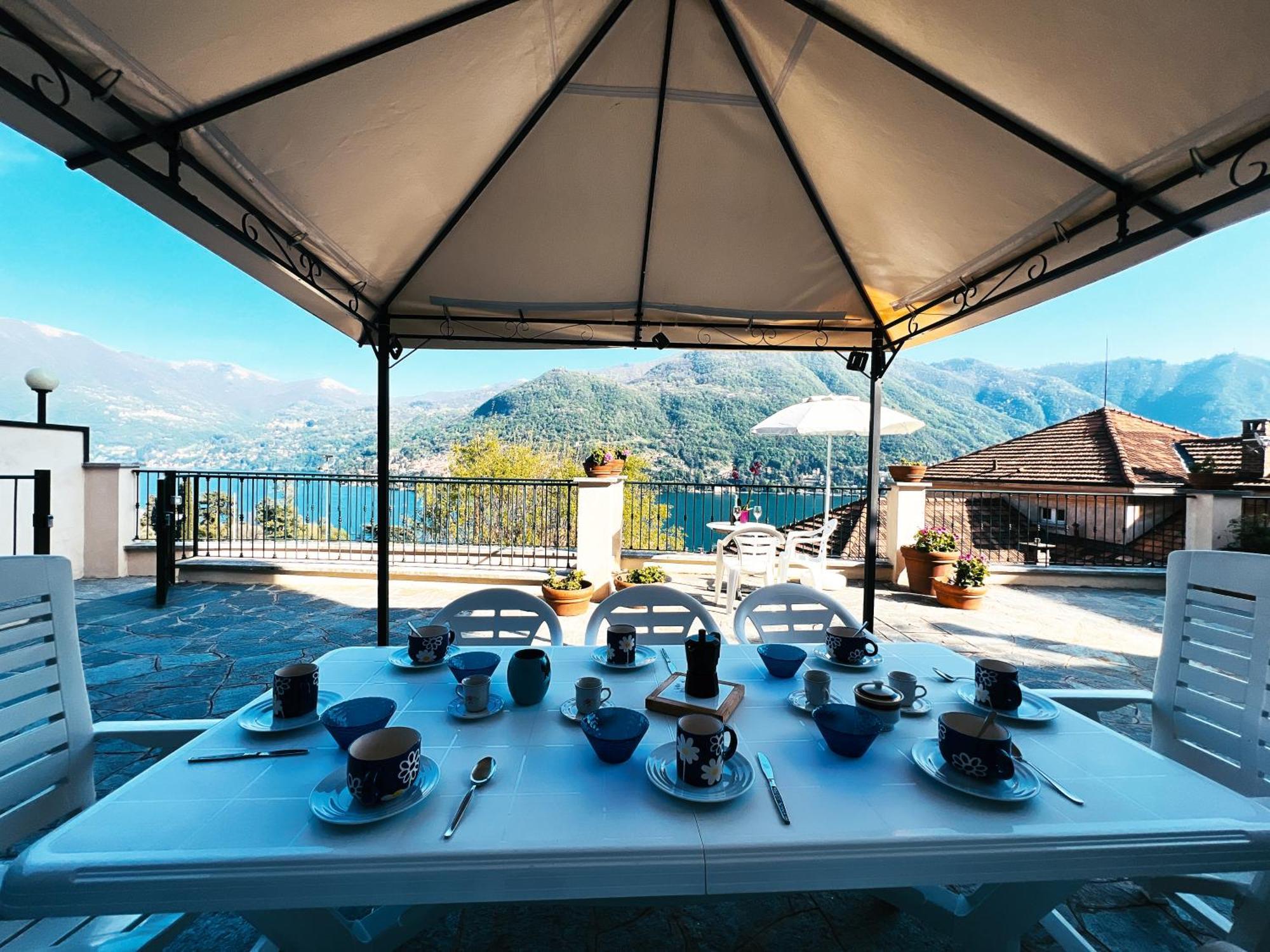 Terrace Lake View Moltrasio Exterior photo